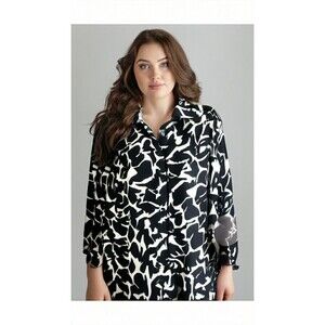 MC Women's Long Sleeve Shirt